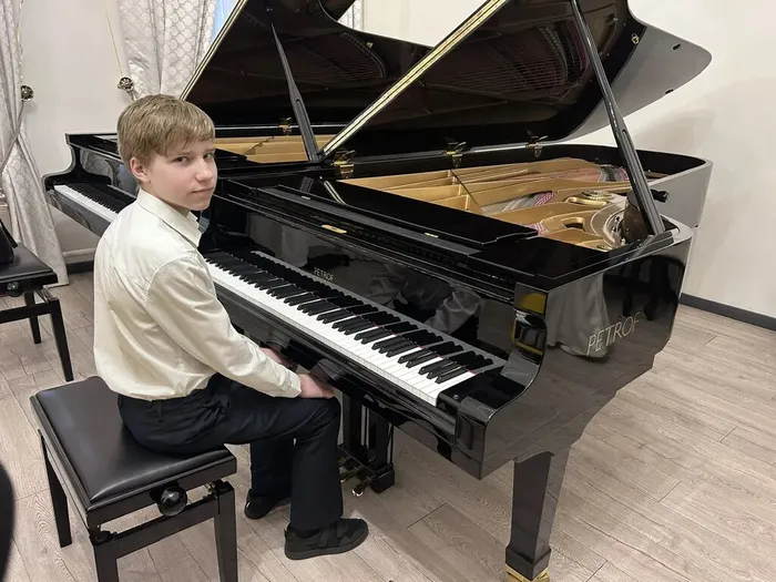 8e3fcebd-87ee-4d7d-8fc8-76540fedf957